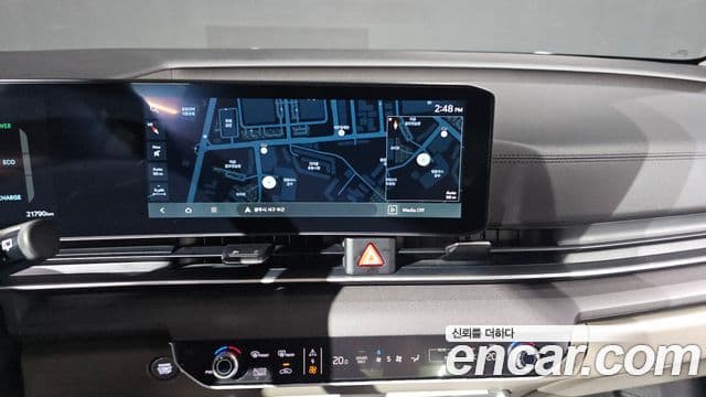 Kia Carnival 2025 — ფოტო 14/20
