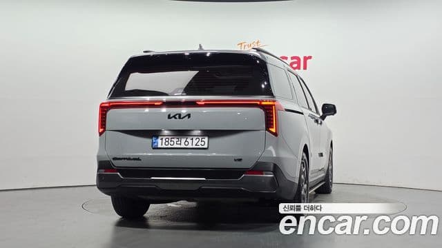 Kia Carnival 2024 — ფოტო 4/20