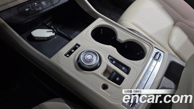 Kia Carnival 2024 — ფოტო 9/20
