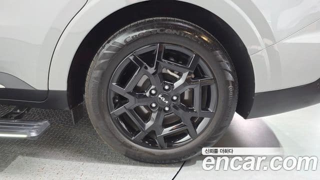 Kia Carnival 2024 — Photo 17/35