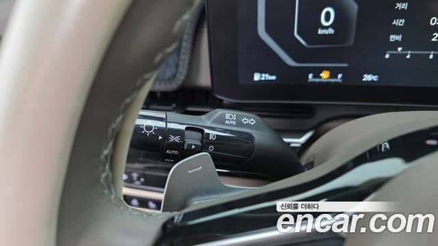Kia Carnival 2024 — Photo 25/35