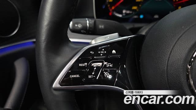 Mercedes-Benz E-Class 2023 — Şəkil 18/20