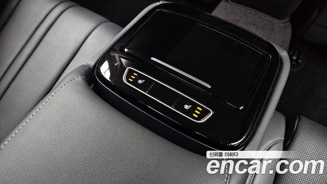 Genesis Electrified G80 2022 — Şəkil 15/20