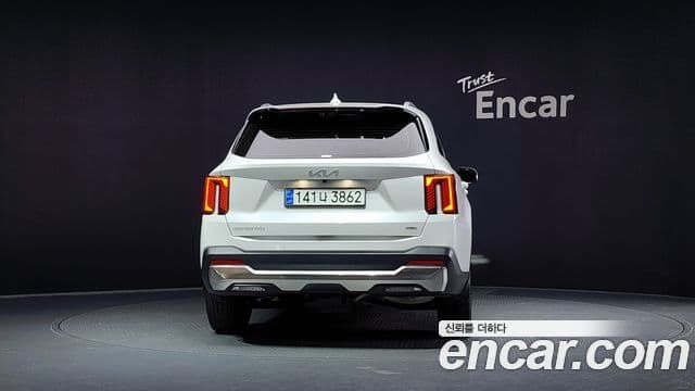 Kia Sorento 2023 — ფოტო 4/20