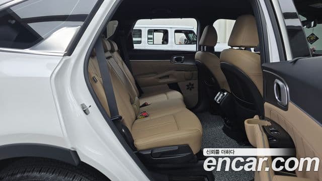 Kia Sorento 2023 — ფოტო 11/20