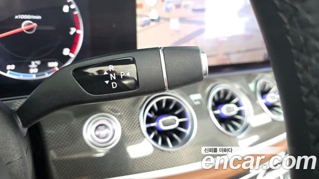 Mercedes-Benz E-Class 2020 — Фото 9/20