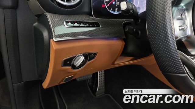 Mercedes-Benz E-Class 2020 — Фото 17/20