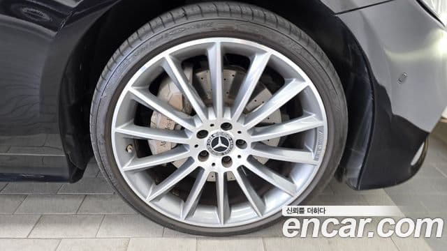 Mercedes-Benz E-Class 2020 — Şəkil 28/30
