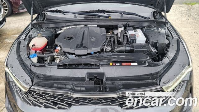 Kia K5 2021 — ფოტო 5/20