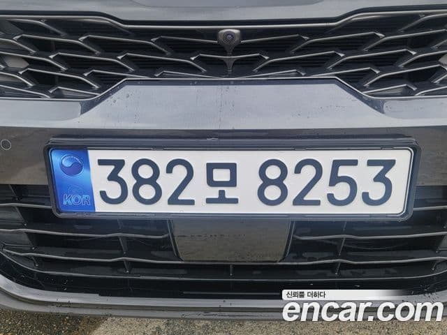 Kia K5 2021 — ფოტო 16/20