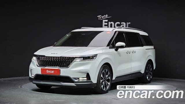 Kia Carnival 2021 — ფოტო 1/20