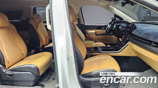 Kia Carnival 2021 — ფოტო 12/20