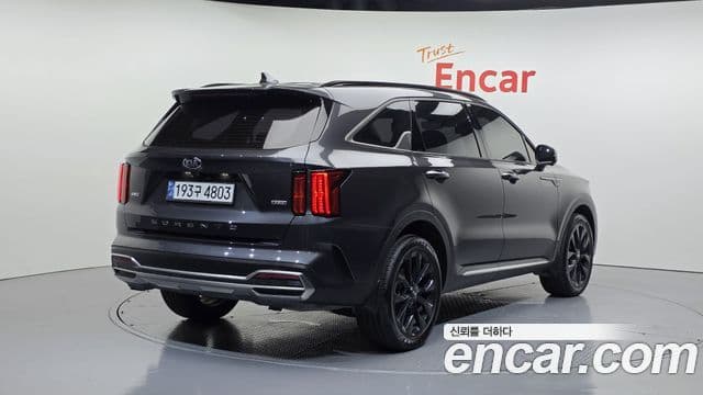 Kia Sorento 2021 — Фото 2/20