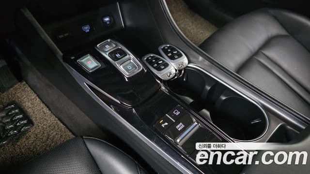 Hyundai Sonata 2023 — ფოტო 9/20