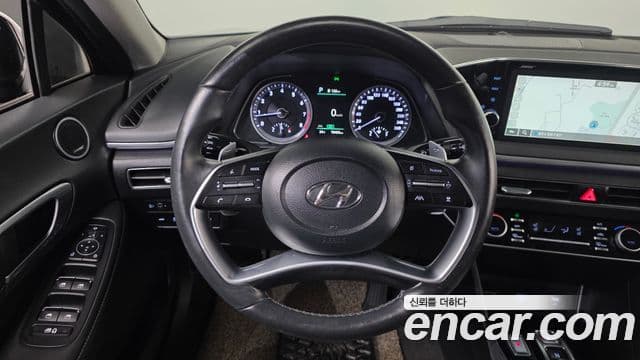 Hyundai Sonata 2023 — ფოტო 14/20