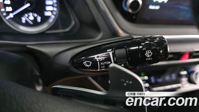 Hyundai Sonata 2023 — ფოტო 19/20