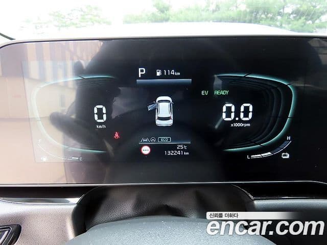 Kia Niro 2022 — ფოტო 8/20