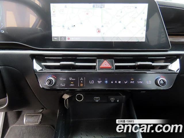Kia Niro 2022 — ფოტო 12/20