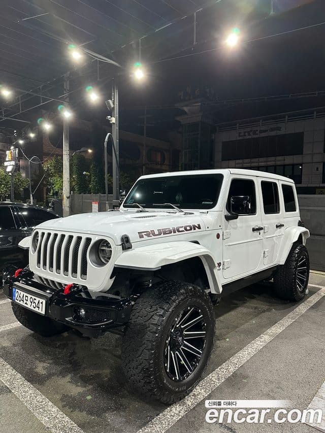 Jeep Wrangler 2020 — ფოტო 2/11