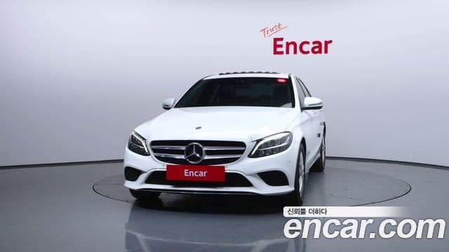 Mercedes-Benz C-Class 2019 — Фото 3/20