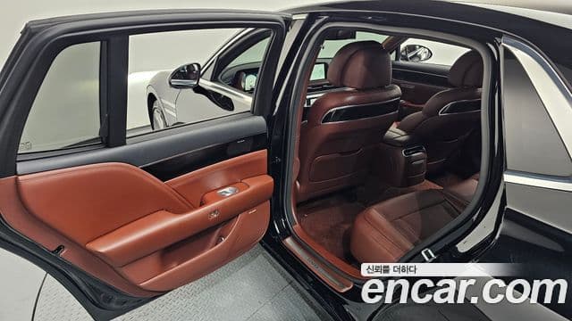 Genesis G90 2022 — Şəkil 19/20