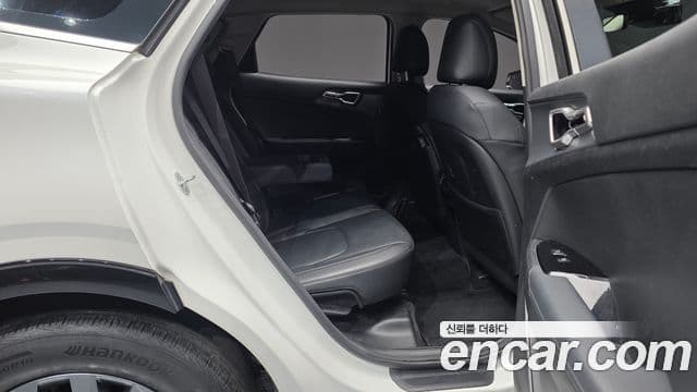 Kia Sportage 2022 — Фото 12/20