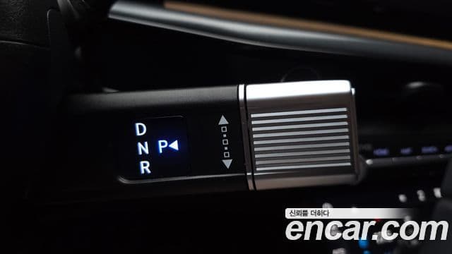 Hyundai Grandeur 2023 — ფოტო 9/20