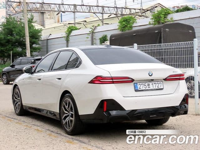 BMW 5 Series 2025 — ფოტო 2/20