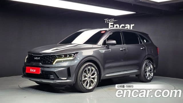 Kia Sorento 2023 — Фото 1/20