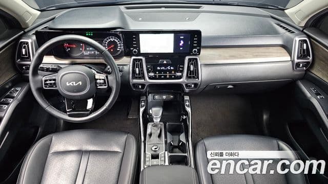 Kia Sorento 2023 — Фото 7/20