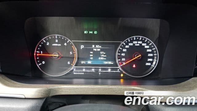 Kia Sorento 2023 — Фото 8/20