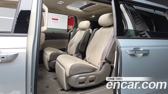 Kia Carnival 2024 — Şəkil 11/20