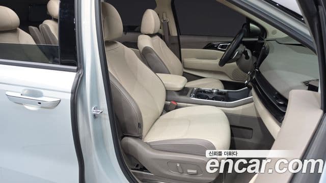Kia Carnival 2024 — Şəkil 12/20