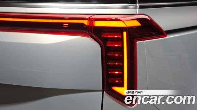 Kia Carnival 2024 — Photo 26/35