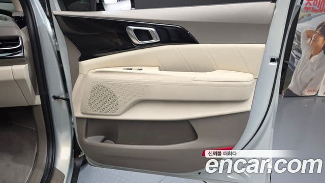 Kia Carnival 2024 — Photo 10/35