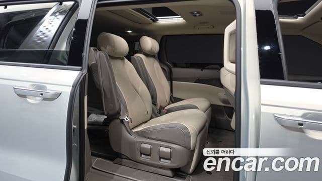 Kia Carnival 2024 — Photo 35/35