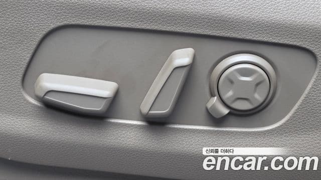 Kia Carnival 2024 — Photo 18/35