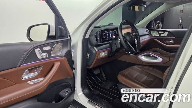 Mercedes-Benz GLE-Class 2024 — Фото 10/20