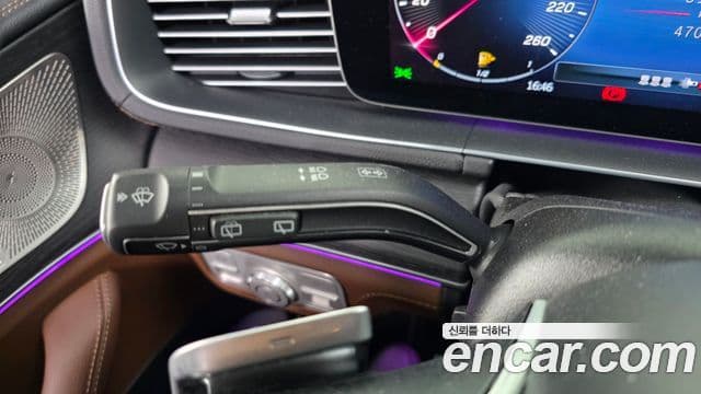 Mercedes-Benz GLE-Class 2024 — Photo 27/37