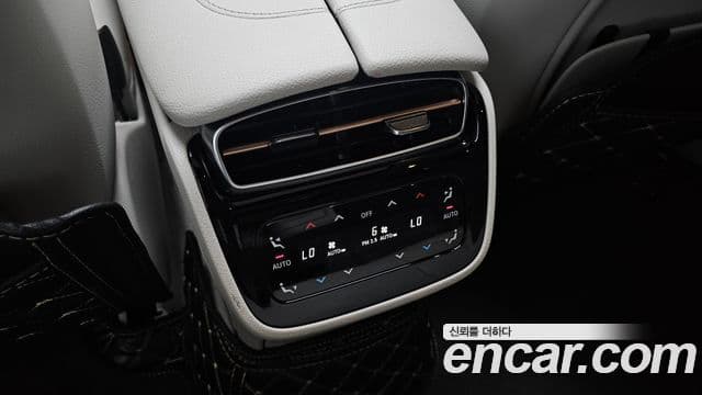 Mercedes-Benz EQE SUV 2023 — ფოტო 9/38
