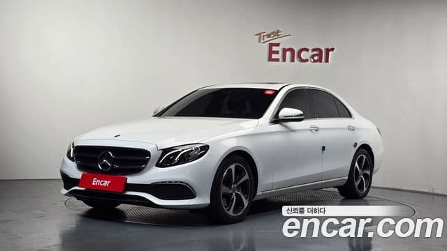 Mercedes-Benz E-Class 2019 — ფოტო 1/20