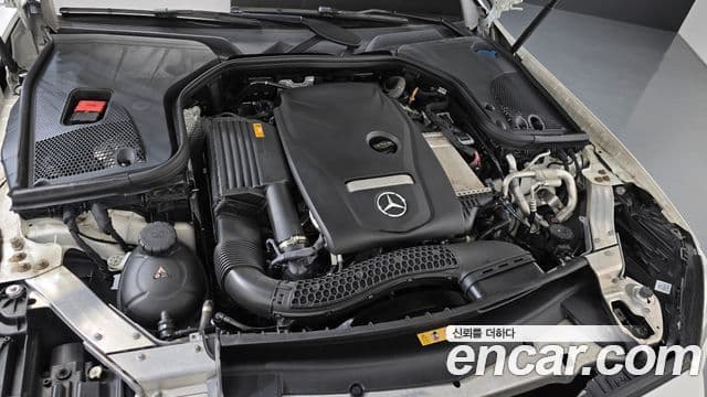 Mercedes-Benz E-Class 2019 — ფოტო 6/20