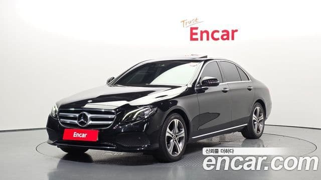 Mercedes-Benz E-Class 2018 — ფოტო 1/20