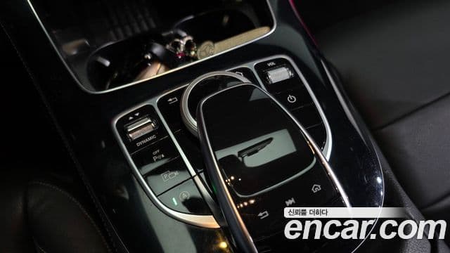 Mercedes-Benz E-Class 2018 — ფოტო 20/20