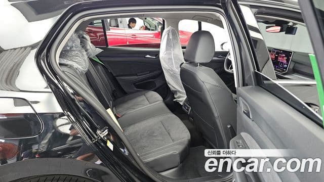 Volkswagen Golf 2026 — Şəkil 12/20
