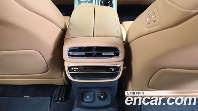 Genesis GV80 2020 — ფოტო 18/20