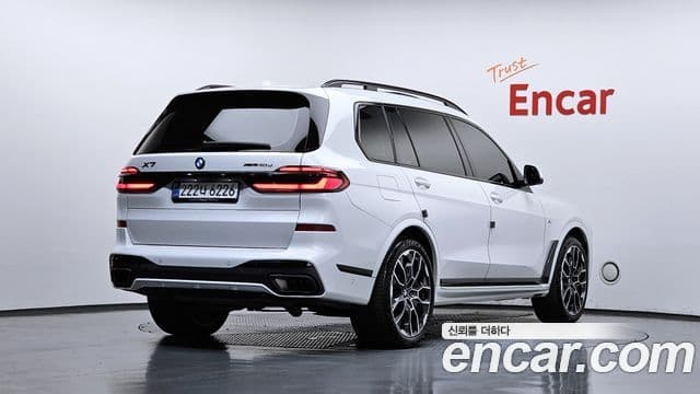 BMW X7 2025 — Фото 2/20