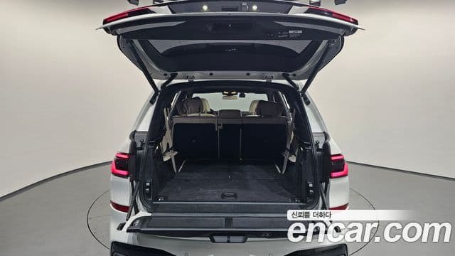 BMW X7 2025 — Фото 19/20