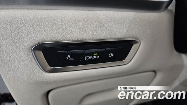 BMW X7 2025 — Photo 25/39