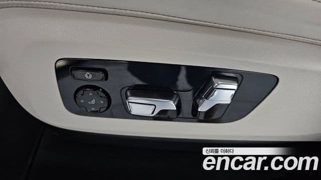 BMW X7 2025 — Photo 14/39